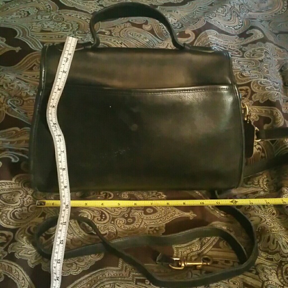 Vintage Coach Crossbody - Picture 2 of 8
